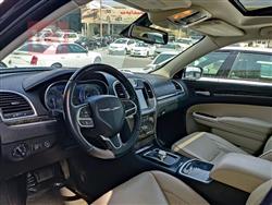کرایسلەر 300